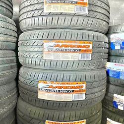 225/45R19 Set Of 4 Arroyo New Tires