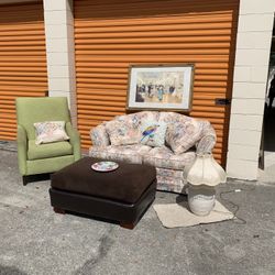 Living Room Set $199 🛋🌸🖼🎈🏮🎄 for All What You See. Couch, Chair, Ottoman, Frame, Lamp, House And Office Furniture, Living Room Furniture, Sofa