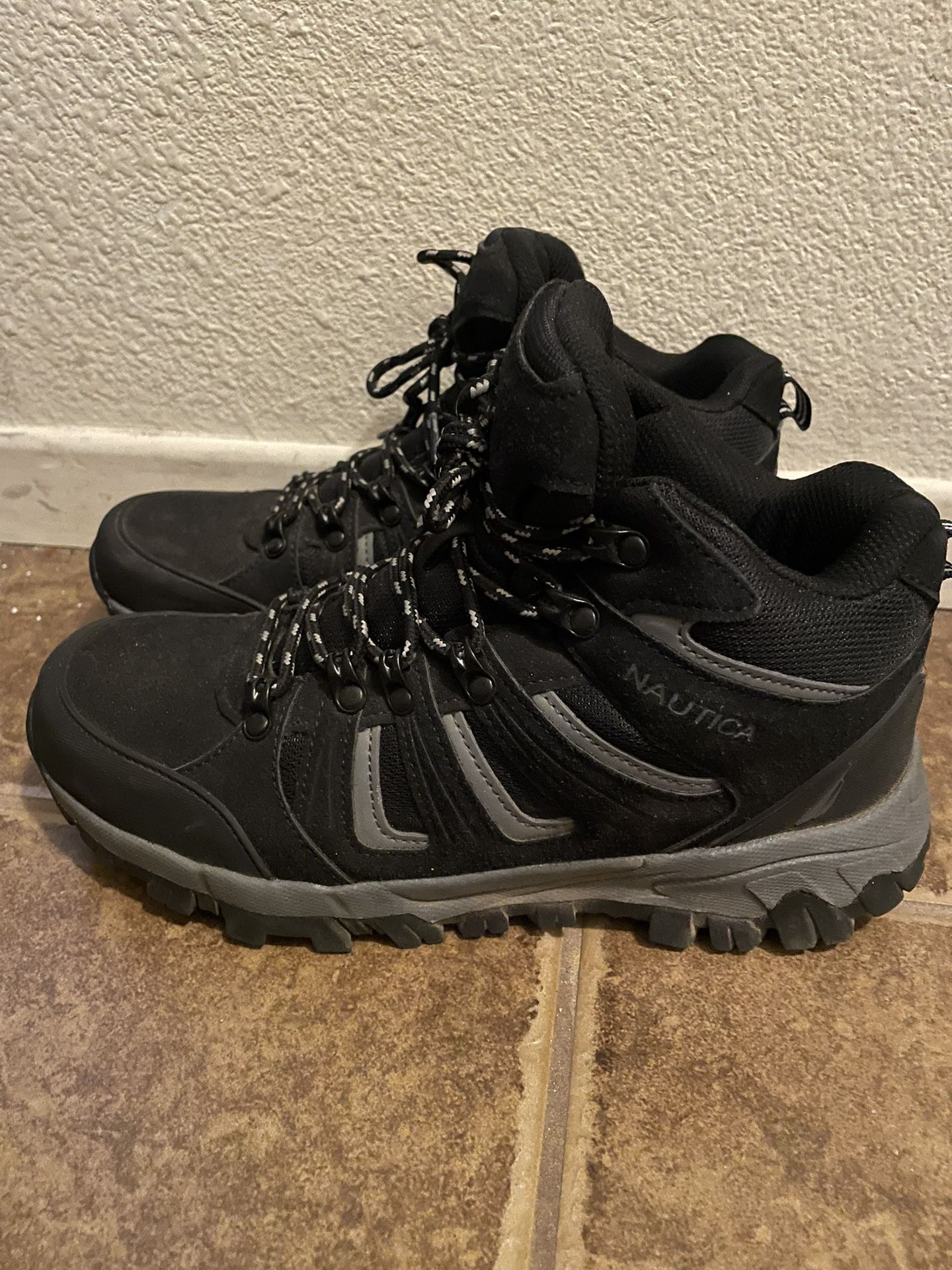 Nautica Hiking Boots