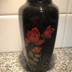 9 VASE, GOLD RIMMED, VASE !!!