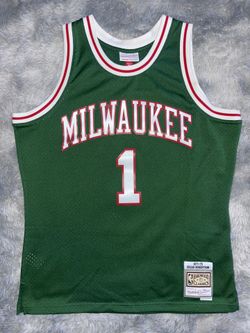Oscar Robertson Milwaukee Bucks 1971-72’ Mitchell & Ness Swingman Jersey 