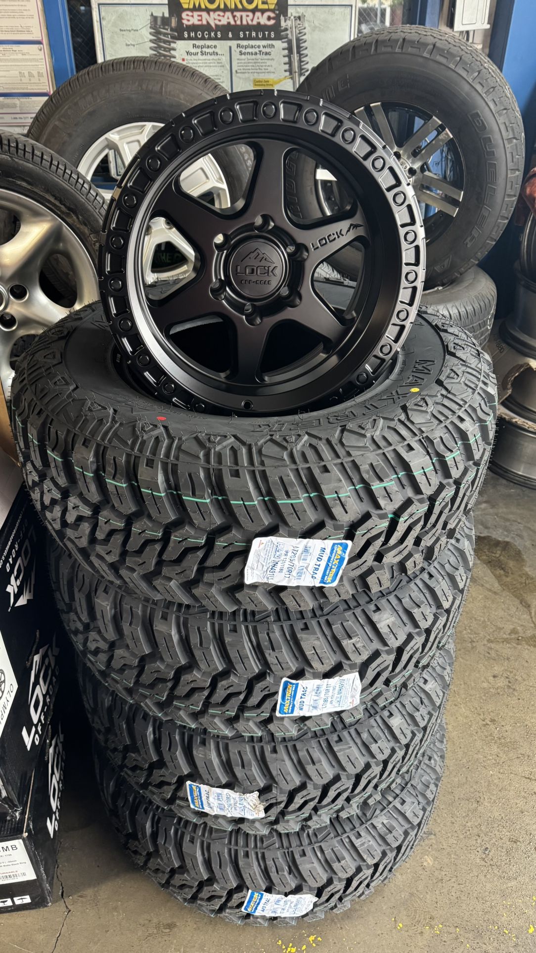 17 Inch Wheels tires off Road