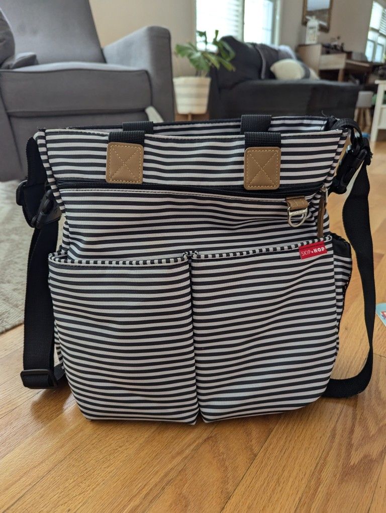Skip & hop diaper bag