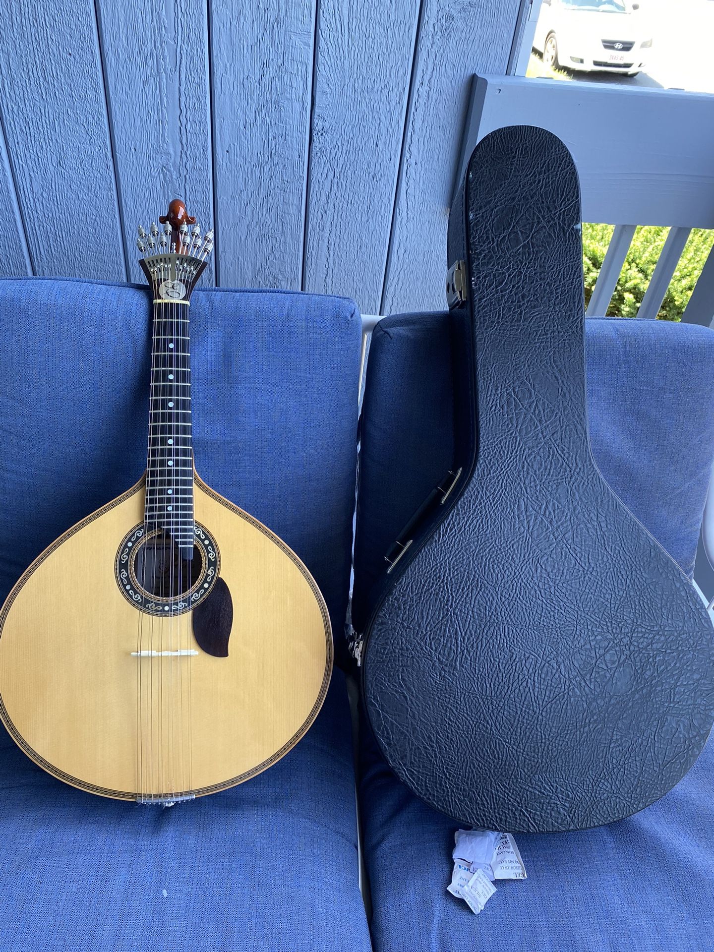 Portugués Guitar Adult Size
