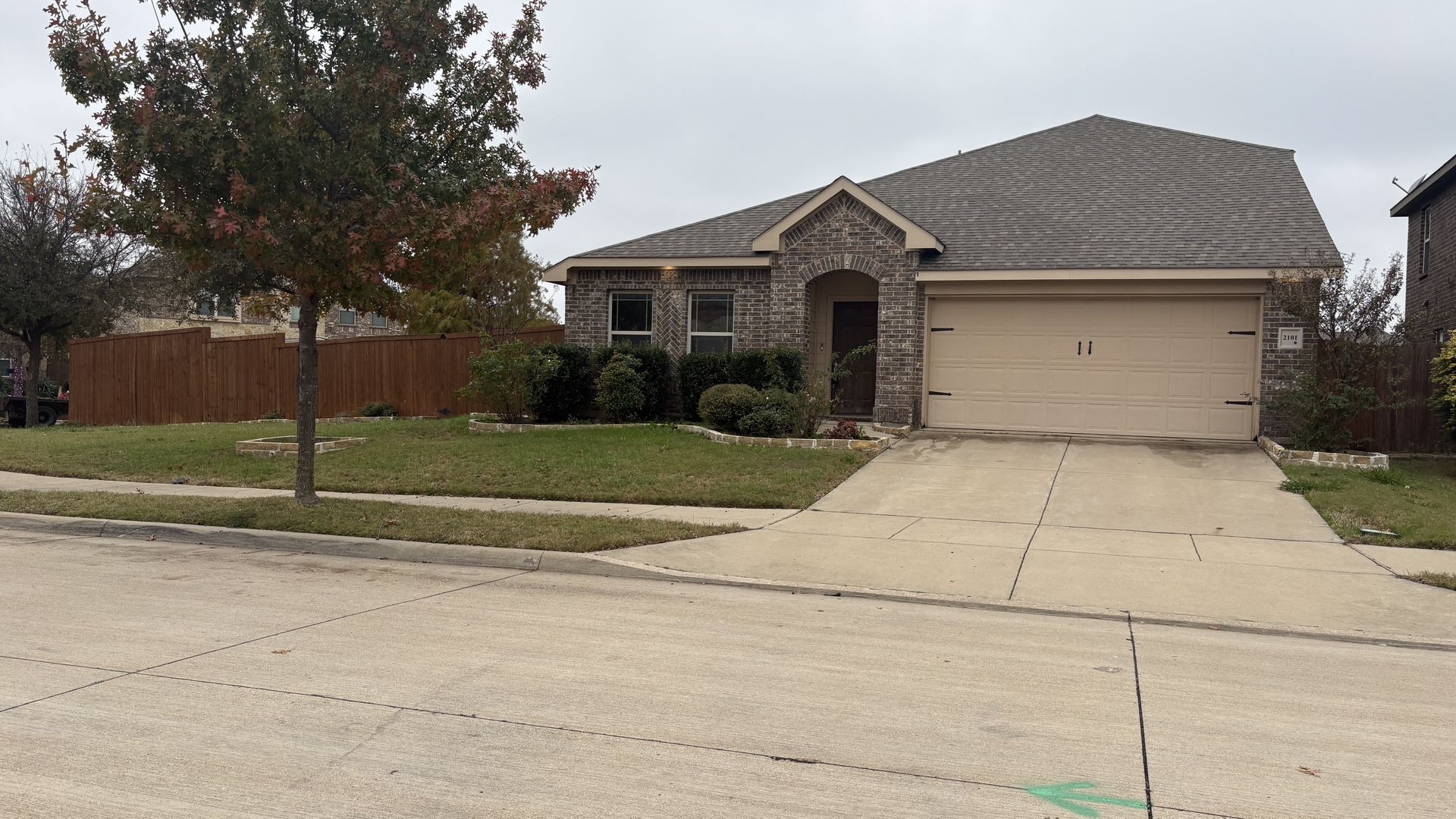 4 Bed 3 Bath With Guest Suite And She’d