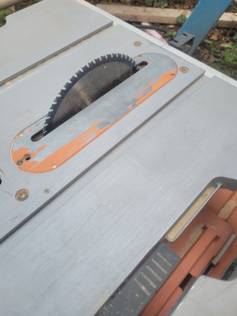 10 In Riged Tabel Saw