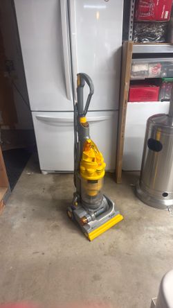 Like new Dyson Vacuum