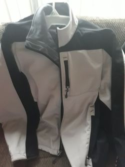 Mens Tahoe jacket in mint condition