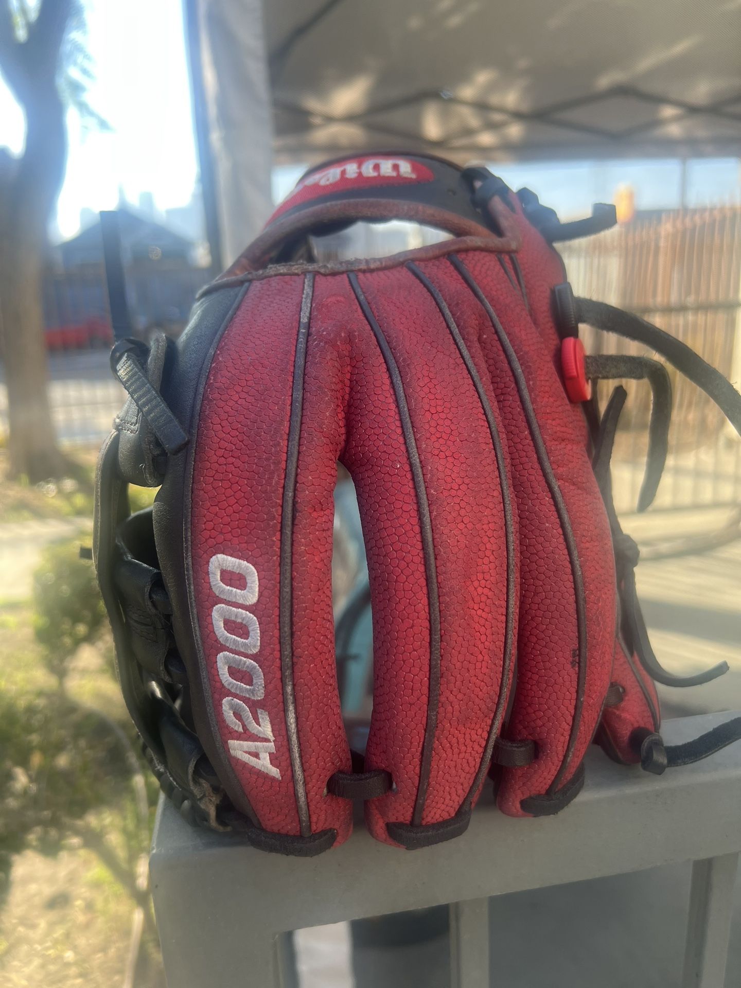 baseball/softball/slowpitch/a2000/glove