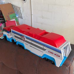 Few Paw Patrol Truck 