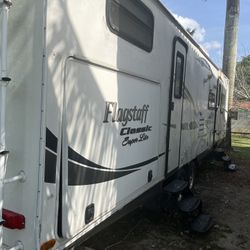 32” RV For sale