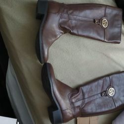 Liz Claiborne  Refined Comfort Boots