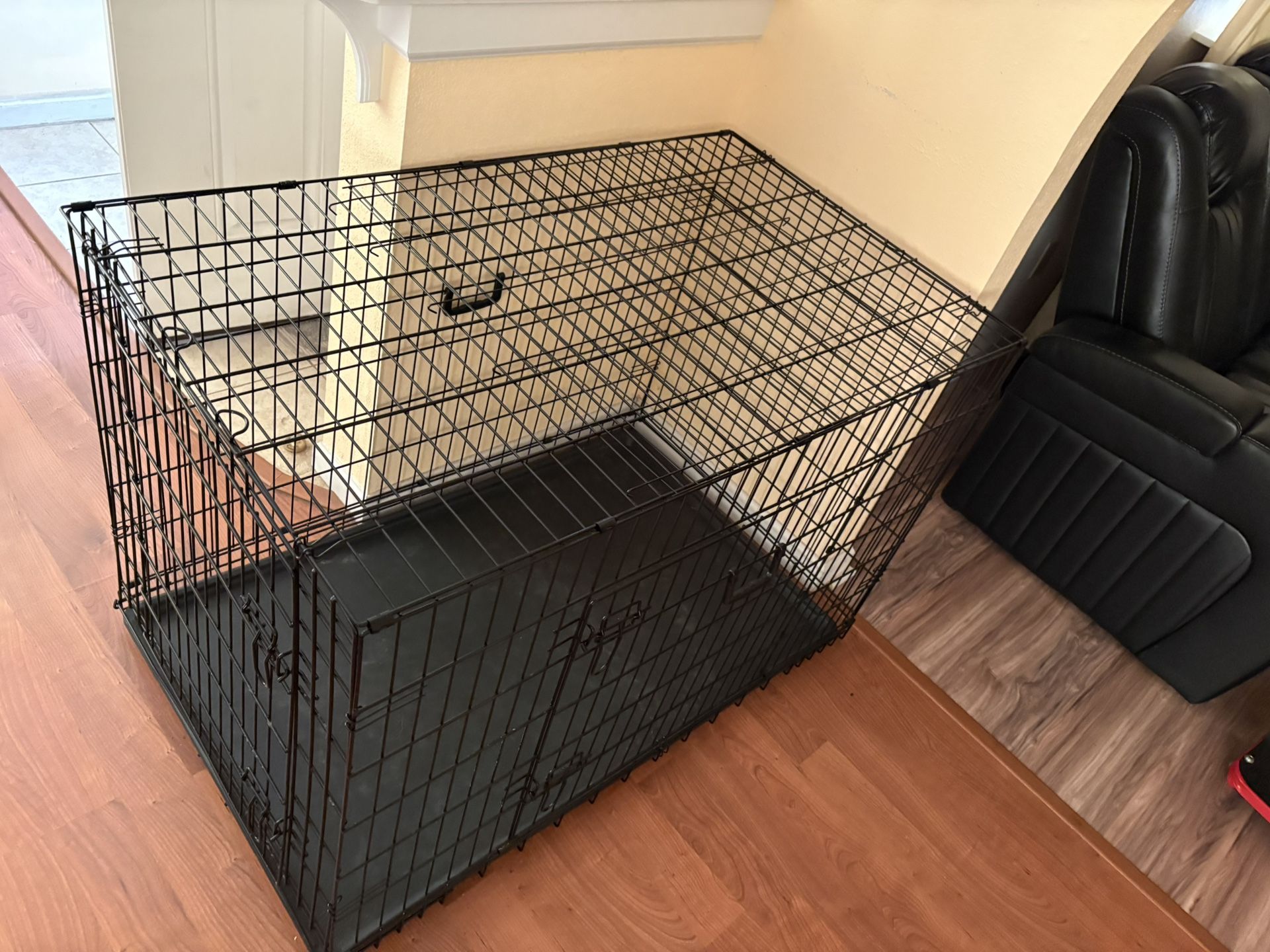 Dog Kennel, Dog House