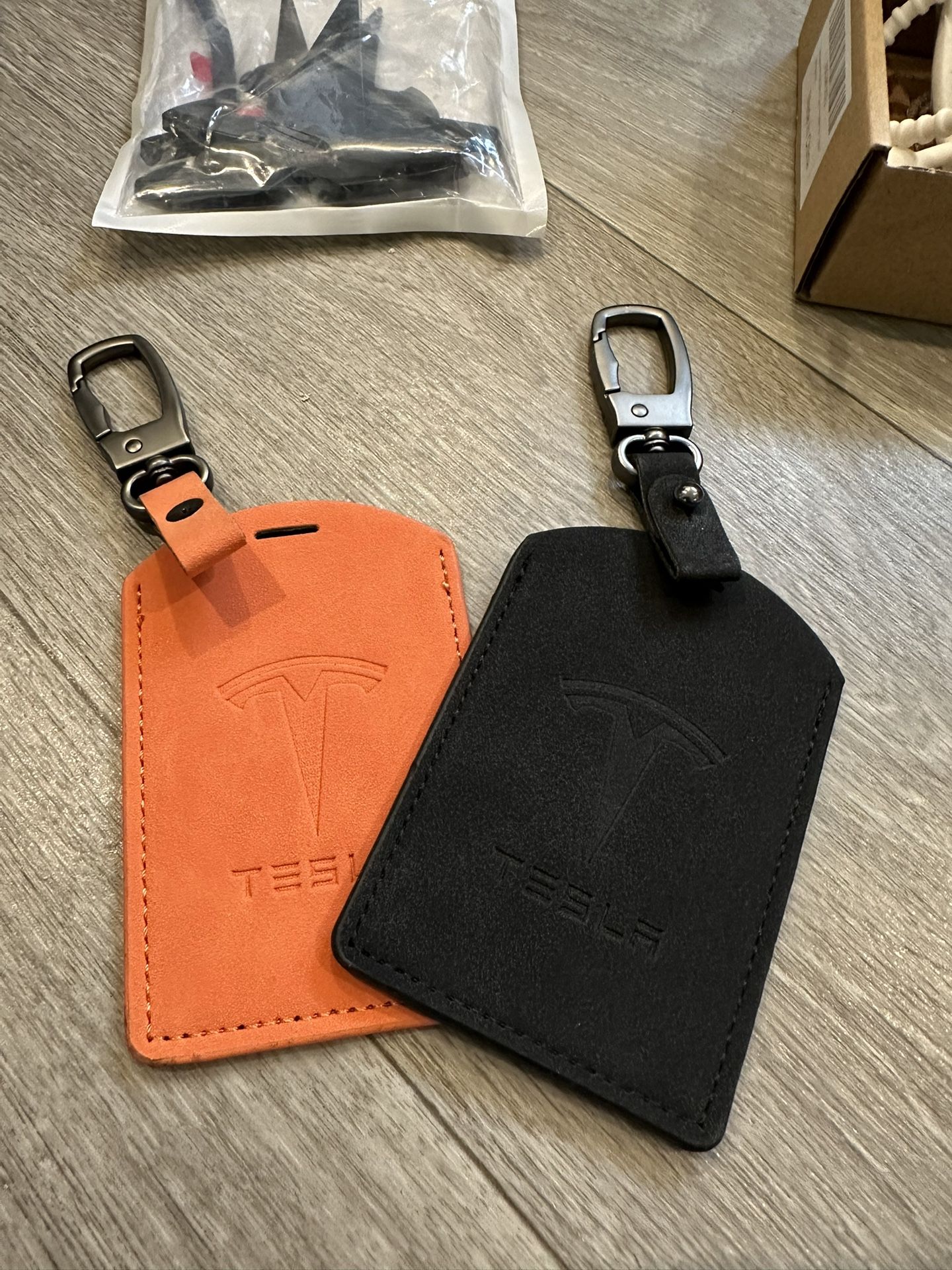 Tesla model 3 Y accessories card holder emblem docking station hub data charger