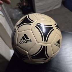 ADIDAS SOCCER BALL