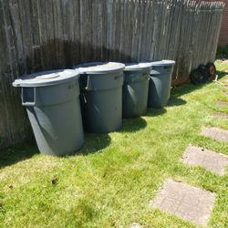 Brute Commercial Garbage Cans