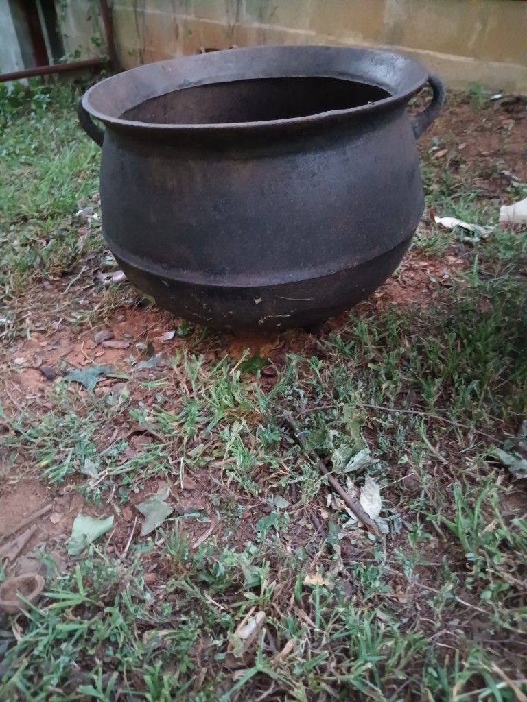 Antique Large Cast Iron Cauldron 3 Leg Footed, Both Handles, Marked 10 On Bottom