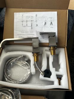 Brushed Nickel Bathroom Faucet Set