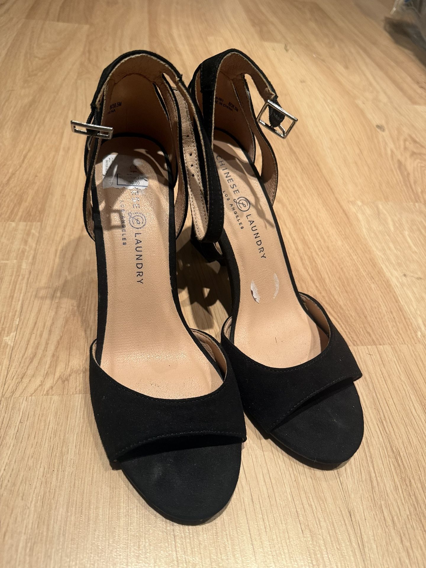 Chinese Laundry Women's Ryan-001 Suede Dress Sandals -