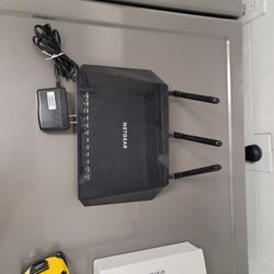 Netgear AC1750 Smart WiFi Router Model R6400