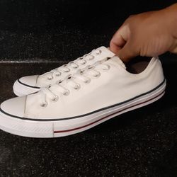 Converse mens 10 Great Condition 