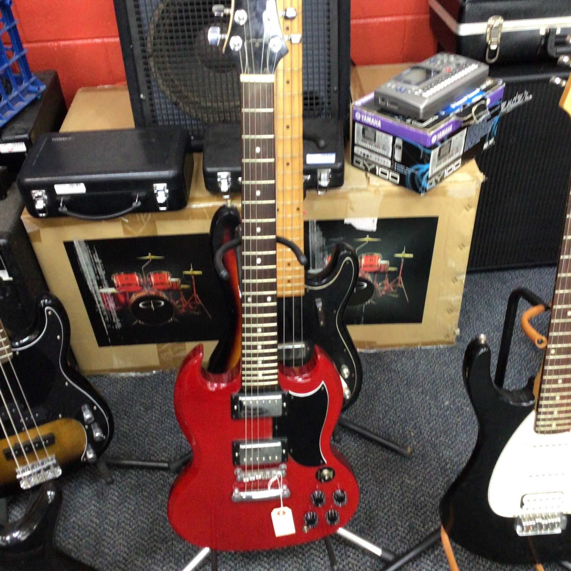 Silvertone Electric Guitar(RED)