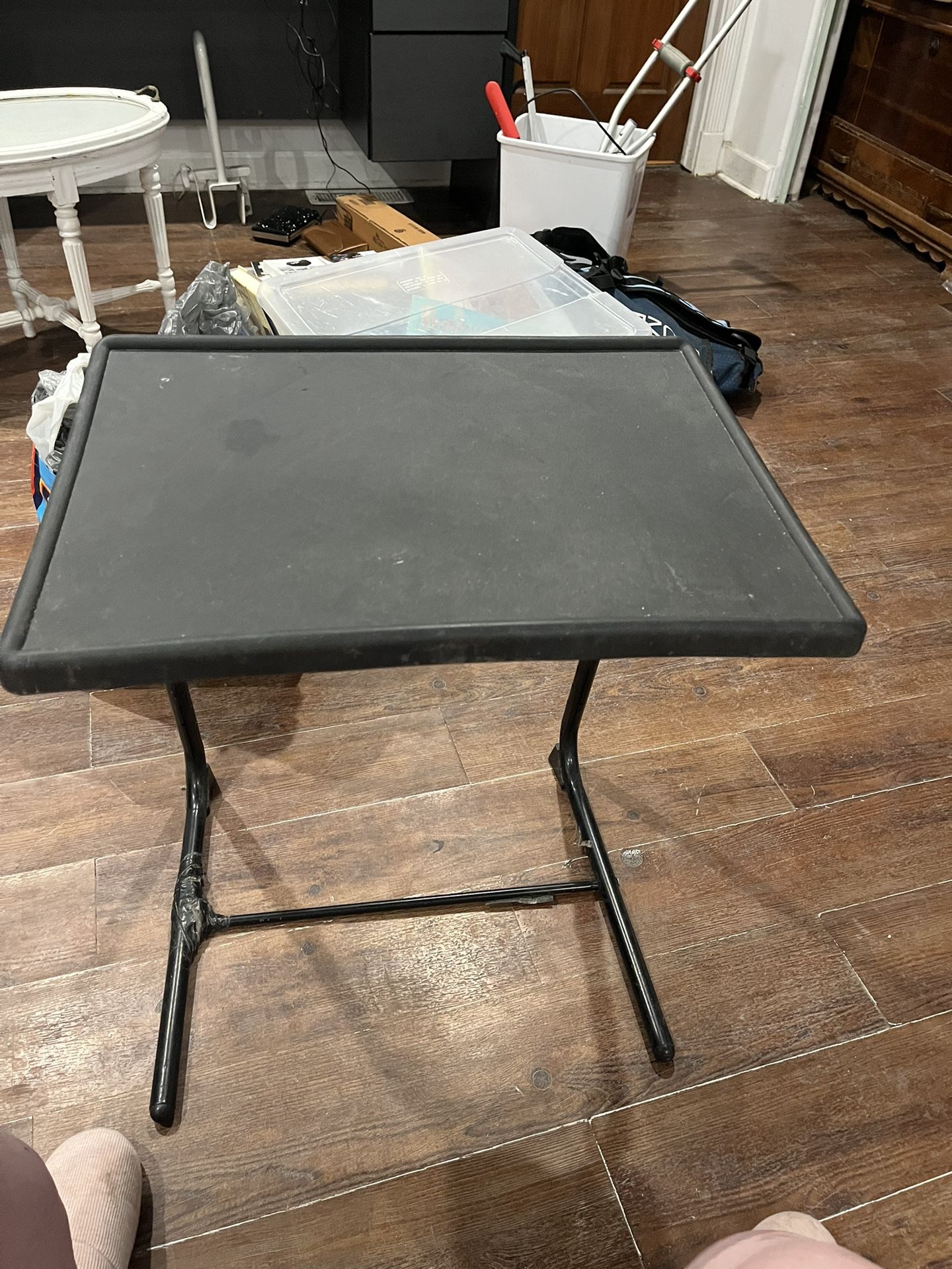 Tray Table Under Chair