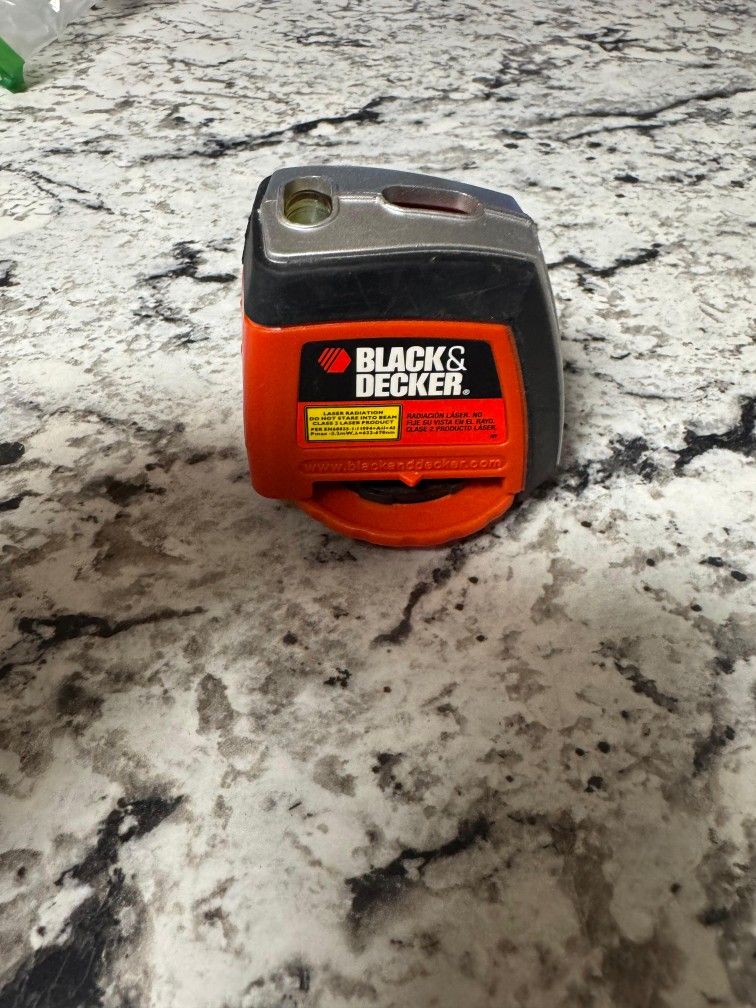 BLACK+DECKER Laser Level, Self-Leveling, 360 Degree