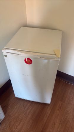 White mini fridge