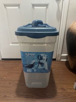 PET FOOD BIN - CAPACITY: 60 LBS