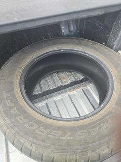 Set of 2 Tires - 265/65/R18