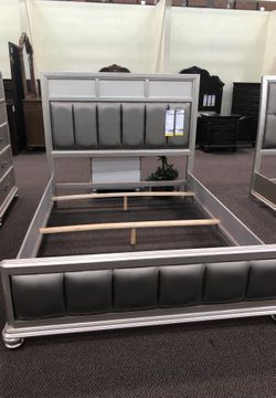 Queen bedroom set