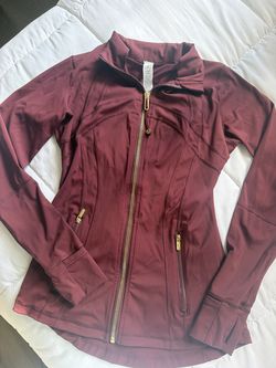 Burgundy lulu jacket size 4