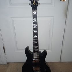 Charvel Desolation DS-1 ST 2011 flat black with Epic Pro pickups.
