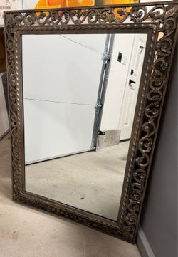 Decorative Wall Mirror – 35.5” x 25”
