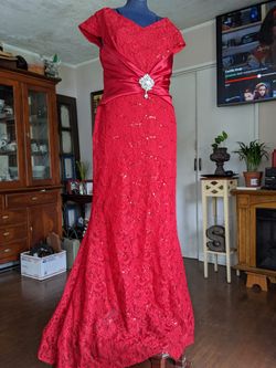 Red Dress Size Large