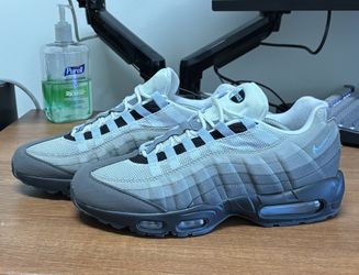 **NEW** Nike Air Max 95 Aluminum - Size 12 US