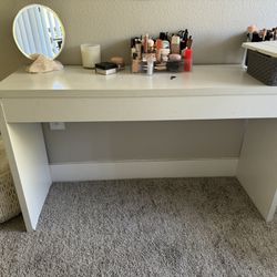 White Wood Desk 