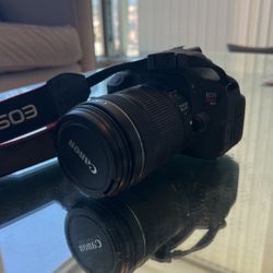 Canon Eos T4i With 18-135mm Lens