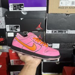 Nike SB Dunk Low The Powerpuff Girls Blossom size 9.5 VNDS