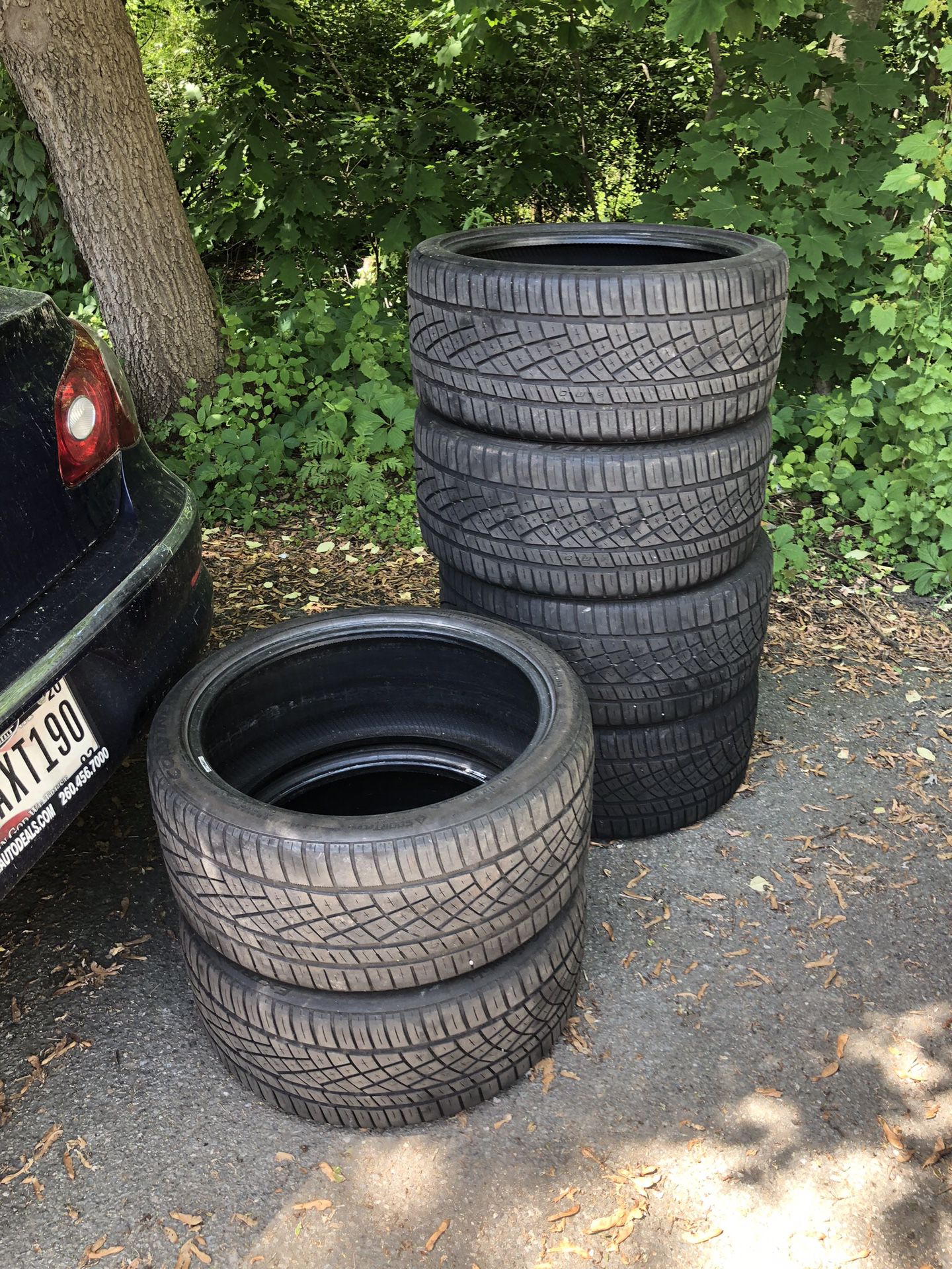 2 x Continental 245/35 ZR19 tires $25 each