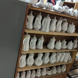 Finished And Glazed Porcelain Teapots