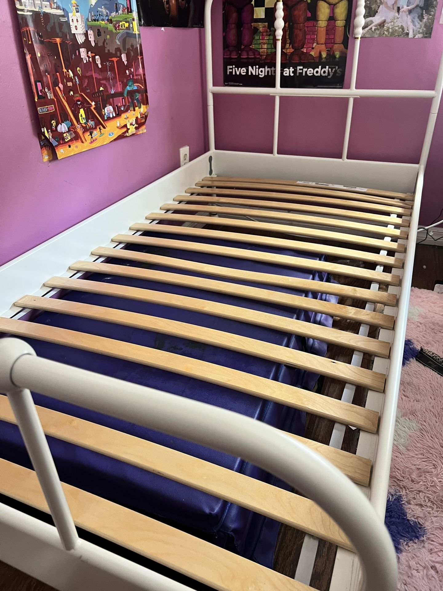 FREE TWIN BED FRAME