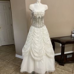 Wedding Dress Ivory  Size 6