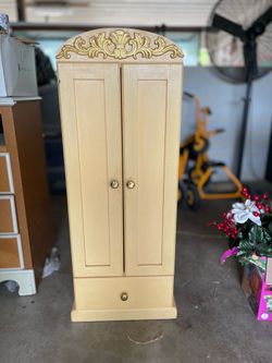 Custom made Children’s wardrobe cabinet