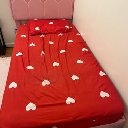 Twin bed + mattress