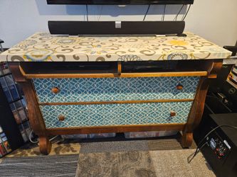 Dresser