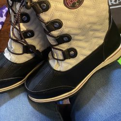 Totes Snow Boots