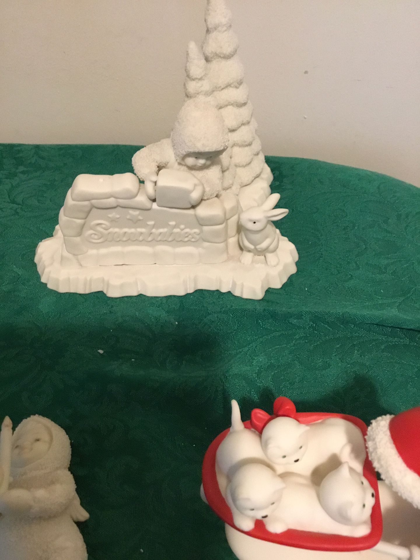 Three Dept 56 Snow Babies Kittens, Candle, Bunny Wall With Sign