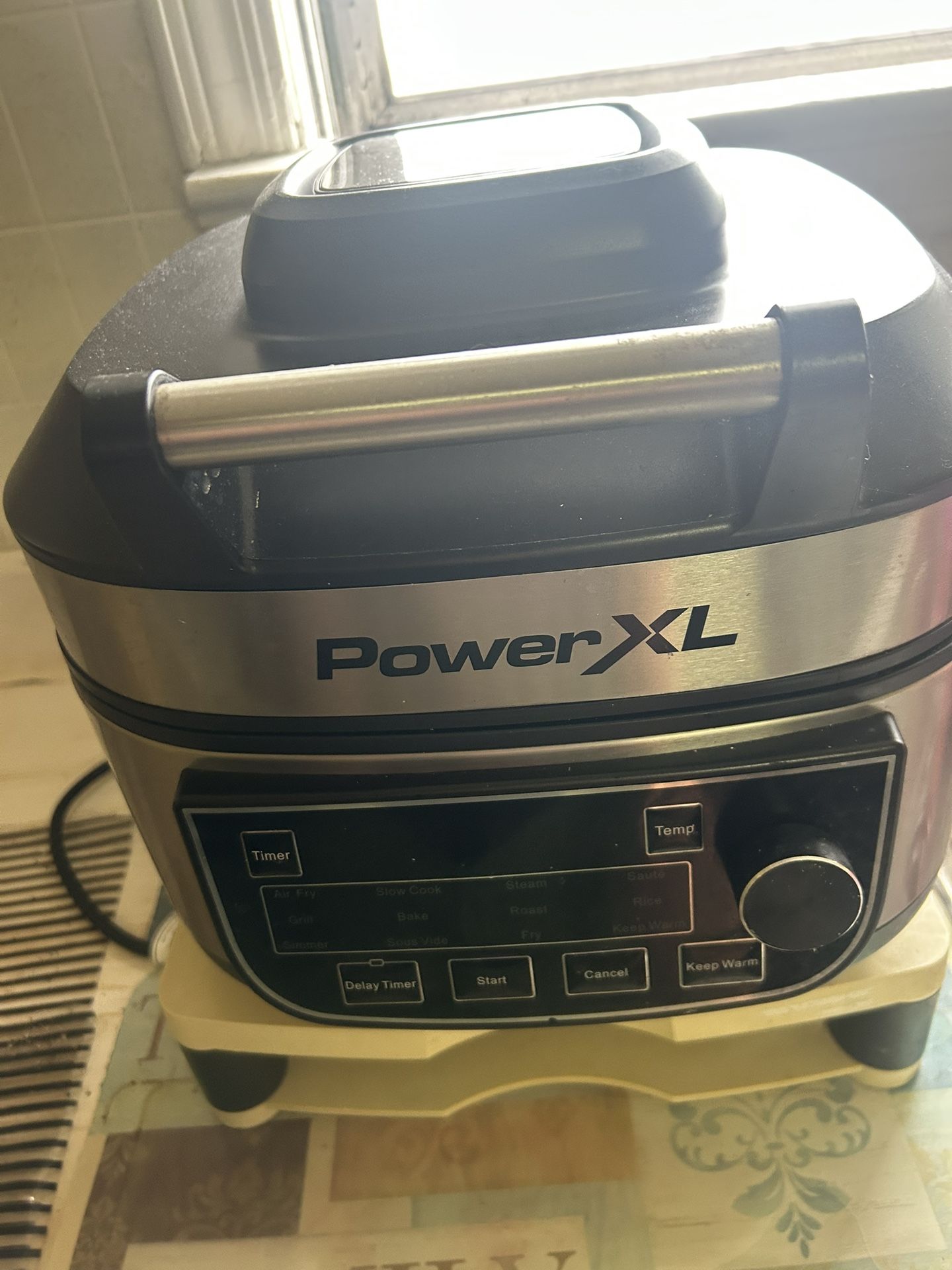 Power Xl Sir Fryer Don’t Know What Is The Isssuue . Used For 6 Months , It Doesn’t Work